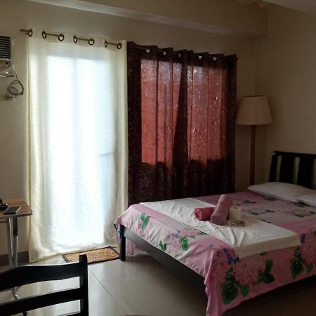 Emmanuel'S Service Apartment Near The Airport Manila Eksteriør bilde