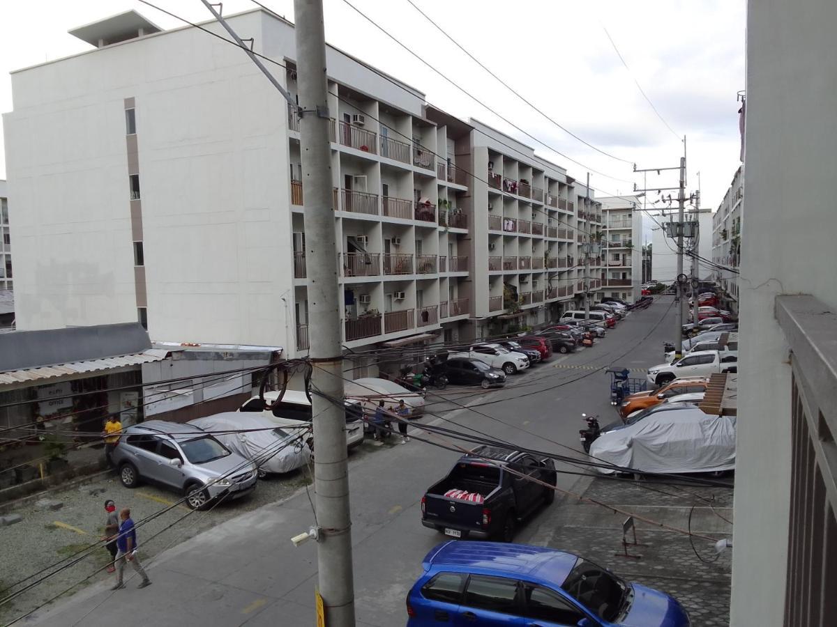 Emmanuel'S Service Apartment Near The Airport Manila Eksteriør bilde
