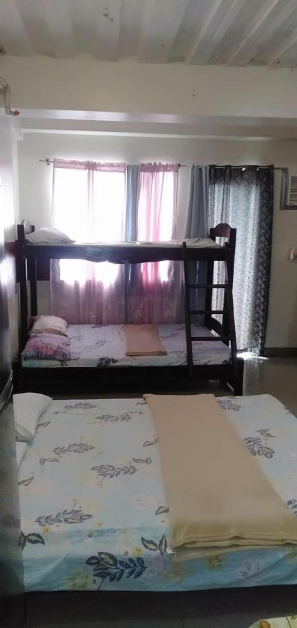 Emmanuel'S Service Apartment Near The Airport Manila Eksteriør bilde