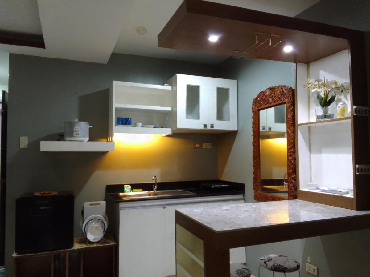 Emmanuel'S Service Apartment Near The Airport Manila Eksteriør bilde